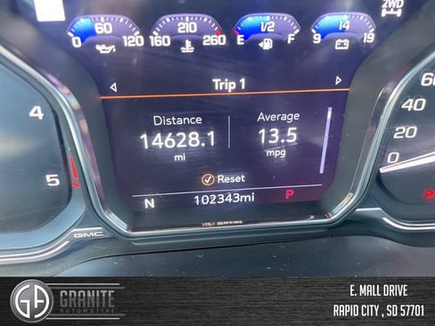 Used 2020 GMC Sierra 2500 Denali w/ Denali Ultimate Package AWD/4WD image 16