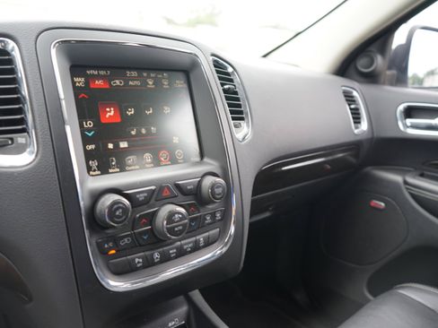 Used 2017 Dodge Durango Citadel w/ Premium Entertainment Group RWD image 18