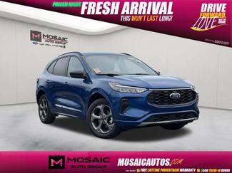 Used 2023 Ford Escape ST-Line w/ Tech Pack #1 AWD/4WD video 1