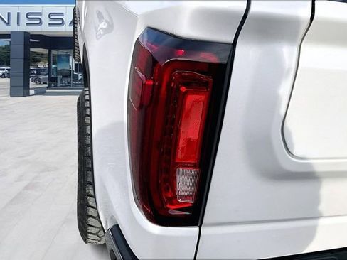 Used 2021 GMC Sierra 1500 SLT w/ SLT Premium Plus Package image 21