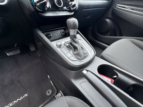 Used 2023 Hyundai Kona SEL AWD/4WD image 29