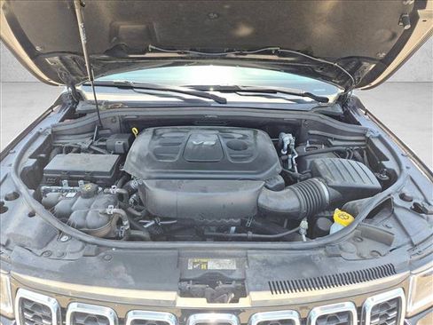 Used 2017 Jeep Grand Cherokee Laredo w/ Quick Order Package 23E AWD/4WD image 23