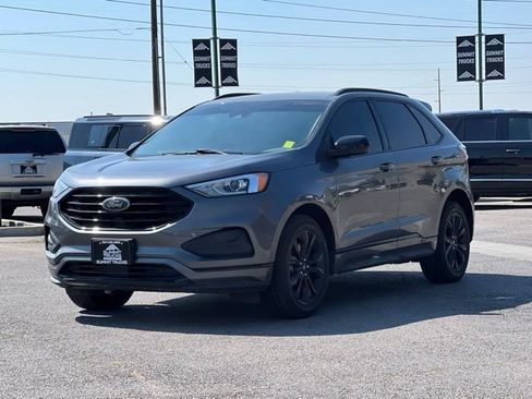 Used 2022 Ford Edge SE w/ Black Appearance Package AWD/4WD image 3