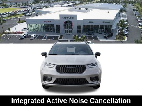 New 2026 Chrysler Pacifica Limited image 6