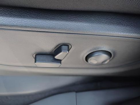 New 2026 RAM 1500 4x4 Crew Cab image 17