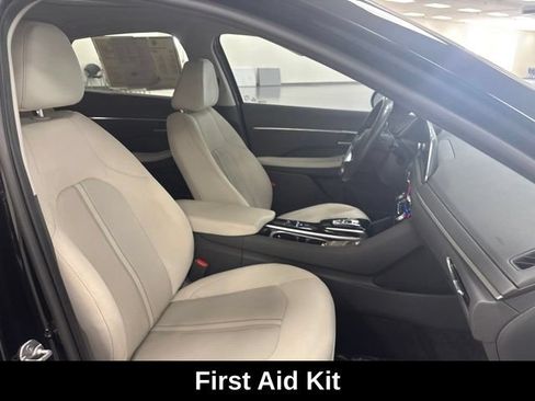 Used 2023 Hyundai Sonata SEL w/ Convenience Package FWD image 9
