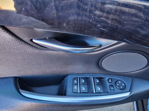 Used 2011 BMW 550i image 9