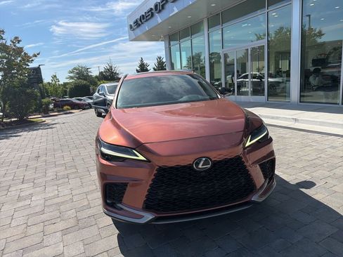 Used 2024 Lexus RX 350 F Sport w/ Convenience Package AWD/4WD image 4