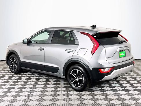 Used 2026 Kia Niro LX FWD image 6