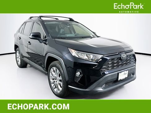 Used 2019 Toyota RAV4 XLE Premium image 1
