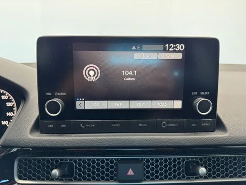 Used 2025 Honda Civic Sport image 28