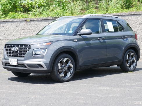 Used 2025 Hyundai Venue SEL FWD image 1