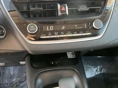 Used 2025 Toyota Corolla LE w/ LE Premium Package image 13