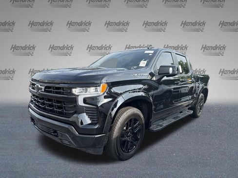 Used 2025 Chevrolet Silverado 1500 RST w/ Convenience Package II RWD image 5
