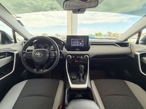 Used 2021 Toyota RAV4 XLE w/ Convenience Package AWD/4WD image 22
