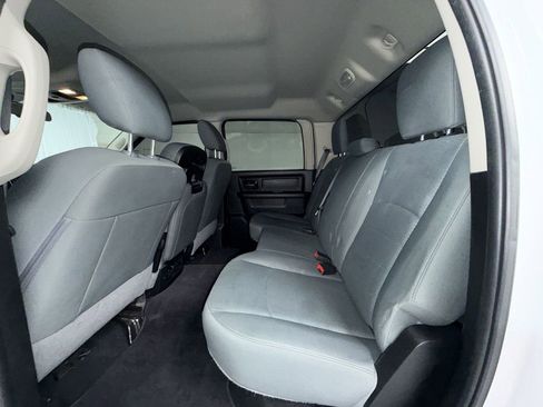 Used 2018 RAM 2500 Tradesman w/ Chrome Appearance Group AWD/4WD image 12