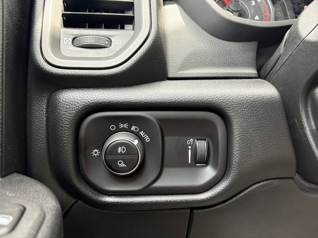 New 2026 RAM 2500 Tradesman AWD/4WD image 4