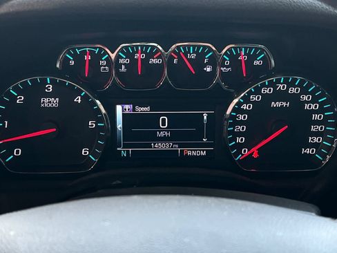 Used 2015 Chevrolet Suburban LT AWD/4WD image 25