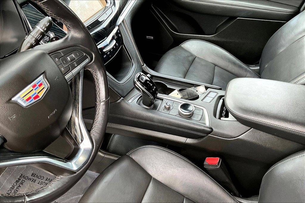 Used 2024 Cadillac XT6 Premium Luxury FWD image 18