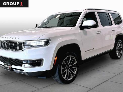 Used 2022 Jeep Wagoneer Series III w/ Premium Group I AWD/4WD image 1