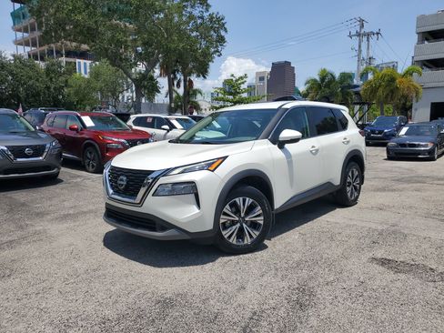 Certified 2023 Nissan Rogue SV image 32