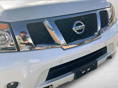 Used 2013 Nissan Armada Platinum w/ Platinum Reserve Pkg RWD image 27