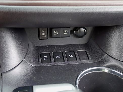 Used 2019 Toyota Highlander Limited Platinum w/ Carpet Mat Package (TMS) AWD/4WD image 27