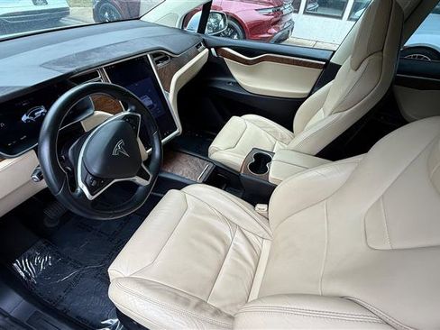 Used 2017 Tesla Model X 100D image 9