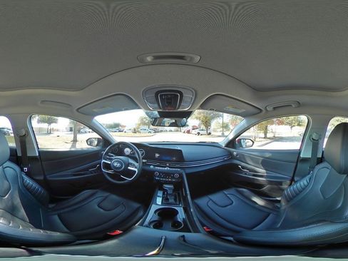 Used 2025 Hyundai Elantra Limited image 42