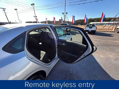 Used 2019 Kia Forte LXS image 19