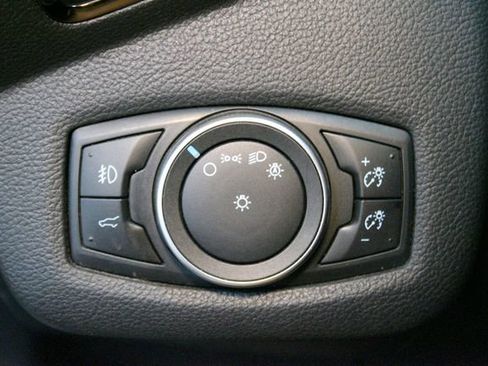 Used 2018 Ford Escape SEL AWD/4WD image 19
