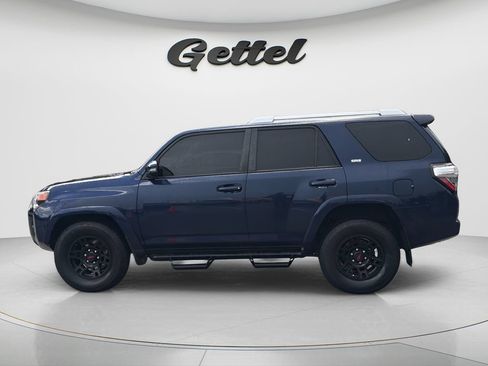 Used 2017 Toyota 4Runner SR5 Premium RWD image 8