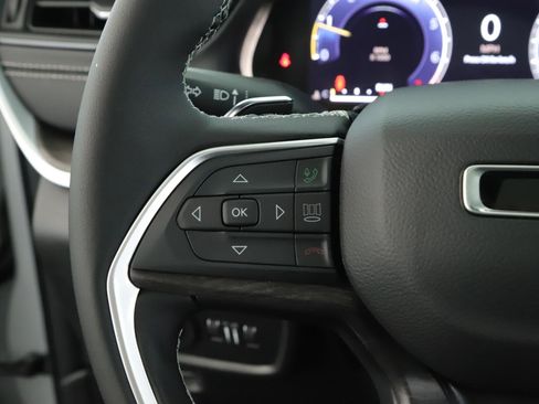 New 2026 Jeep Grand Cherokee Limited w/ Limited Altitude Package image 8