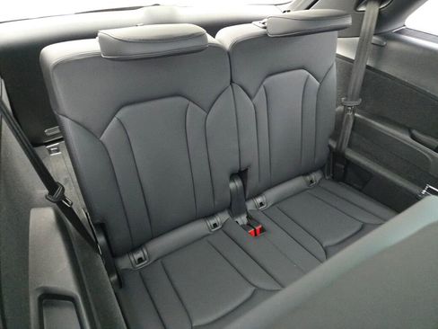 Used 2025 Audi Q7 Premium Plus image 10