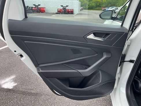 Certified 2025 Volkswagen Jetta Sport FWD image 24