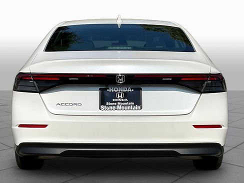 Used 2023 Honda Accord EX image 5