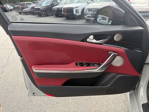 Used 2023 Kia Stinger GT-Line w/ Sun & Sound Package RWD image 10