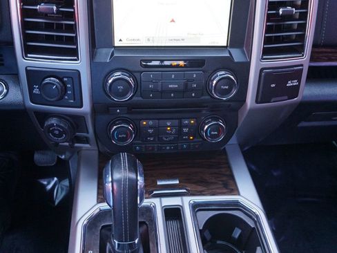 Used 2018 Ford F150 Lariat image 30