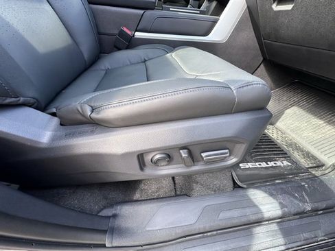 New 2025 Toyota Sequoia Platinum image 12