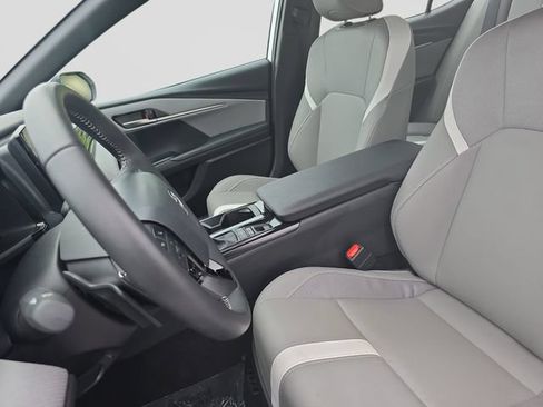 Used 2026 Toyota Camry SE FWD image 14