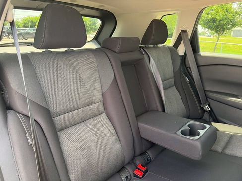 Used 2025 Nissan Rogue SV FWD image 38