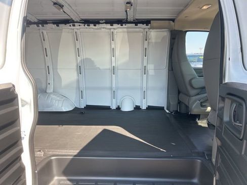 New 2025 Chevrolet Express 2500 image 26