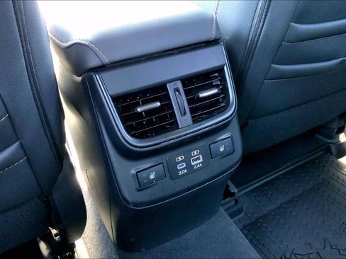Used 2025 Subaru Outback Wilderness AWD/4WD image 10