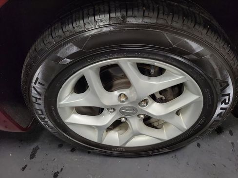 Used 2017 Chrysler Pacifica Touring Plus w/ Tire & Wheel Group image 11