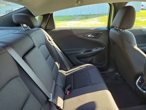 Used 2024 Chevrolet Malibu LT FWD image 32