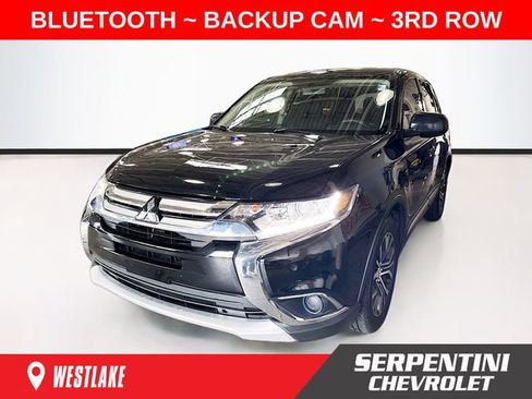 Used 2018 Mitsubishi Outlander ES FWD image 1