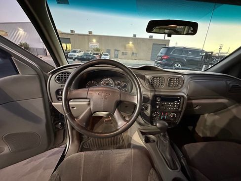 Used 2002 Chevrolet TrailBlazer LS w/ Preferred Equipment Group image 15