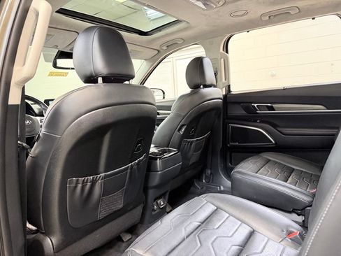 Used 2020 Kia Telluride SX w/ SX Prestige Package AWD/4WD image 23