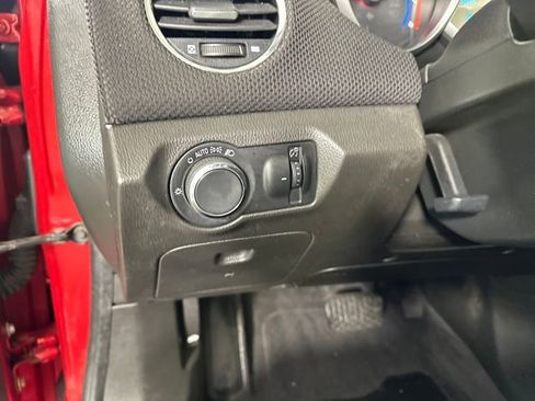 Used 2011 Chevrolet Cruze LT image 19