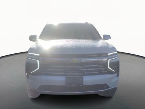 Used 2025 Chevrolet Suburban Premier image 8